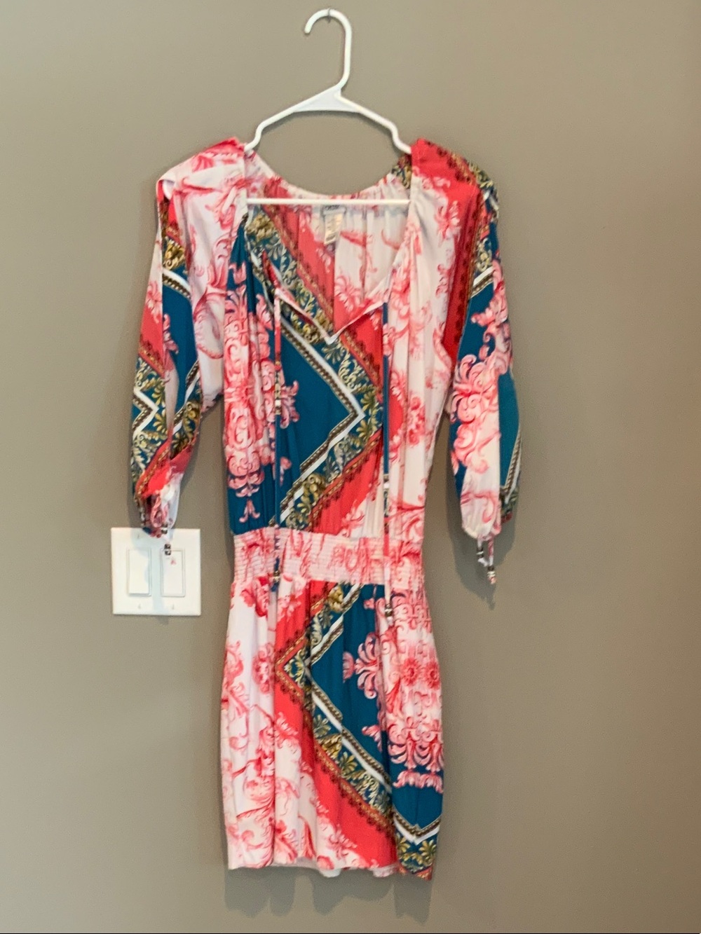 Cache Coral and Teal Printed Long Sleeve V-Neck Dress